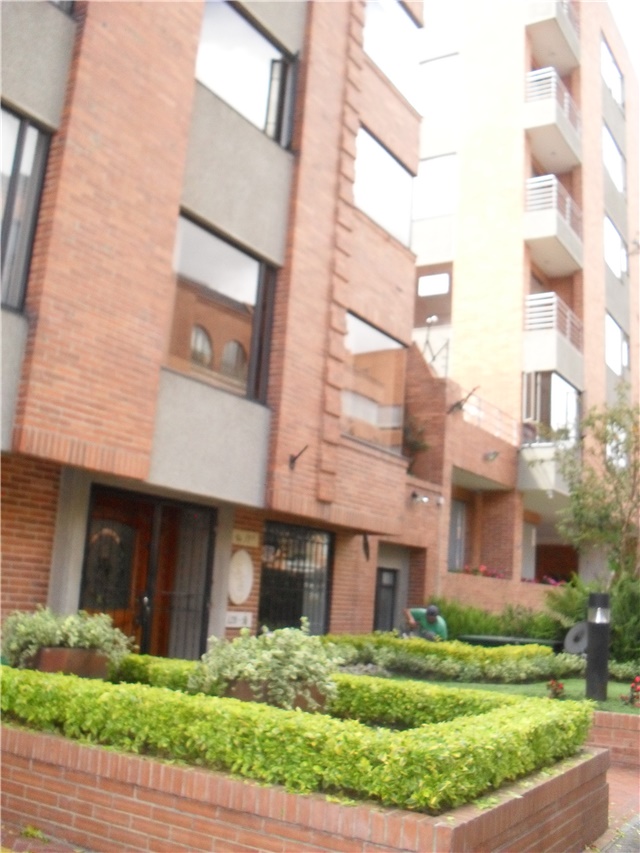 Piso – Bogotá, Santa Bárbara, Localidad Usaquén