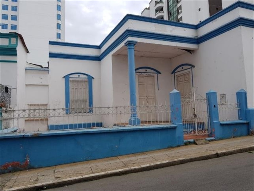 Casa en venta en Bolivar, Bucaramanga, 470 m² · foto 2 de 19
