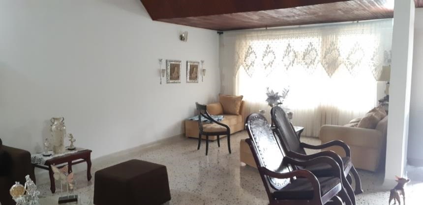 Casa de 7 alcobas en venta en Pasatiempo, Montería, 600 m² · foto 2 de 19