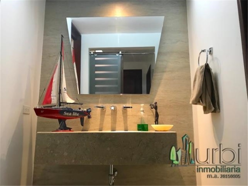 Casa de 3 alcobas en venta en Cerros De Suba, Bogotá, 336 m² · foto 12 de 24