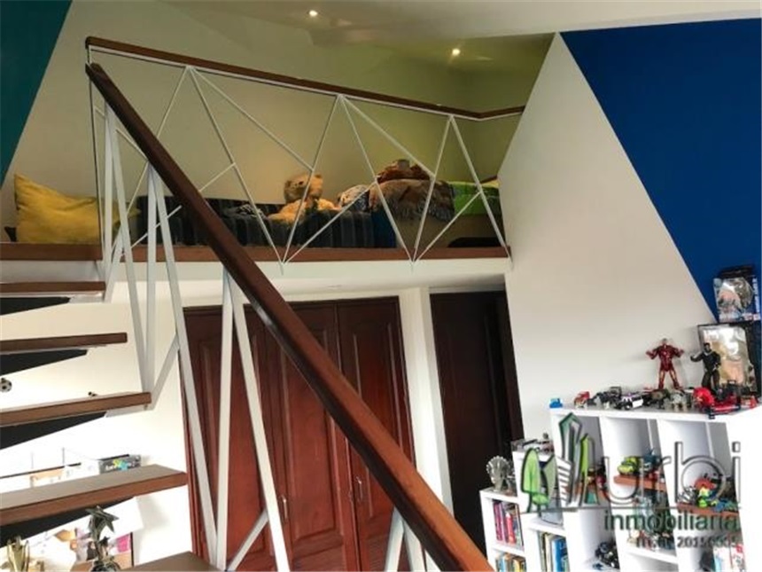 Casa de 3 alcobas en venta en Cerros De Suba, Bogotá, 336 m² · foto 19 de 24