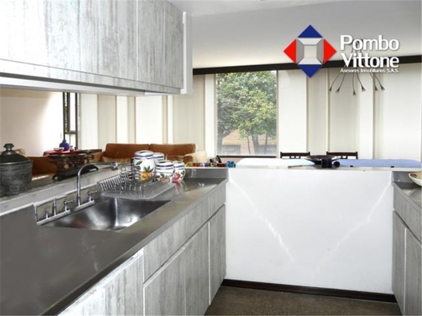 Apartamento de 3 alcobas en venta en Chico Norte, Bogotá, 147 m² · foto 8 de 18