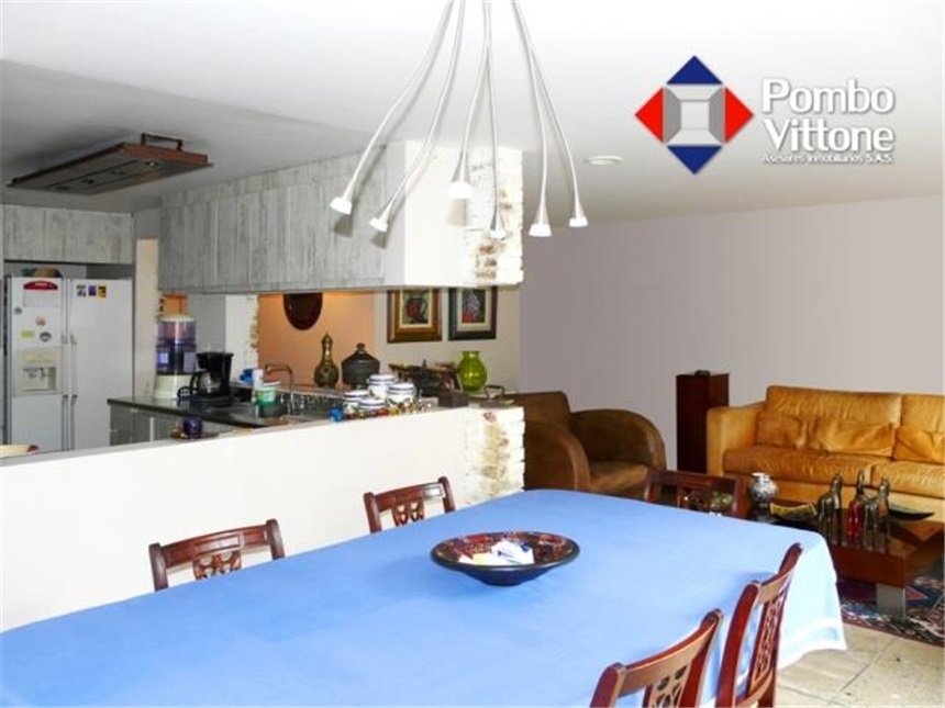 Apartamento de 3 alcobas en venta en Chico Norte, Bogotá, 147 m² · foto 3 de 18