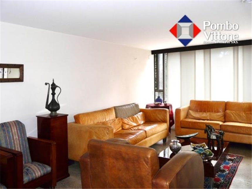Apartamento de 3 alcobas en venta en Chico Norte, Bogotá, 147 m² · foto 5 de 18