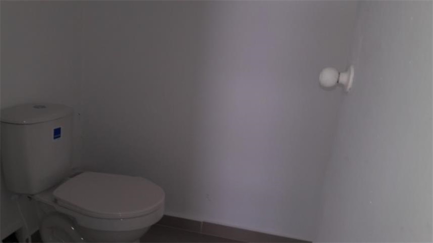 Local en Arriendo - Más