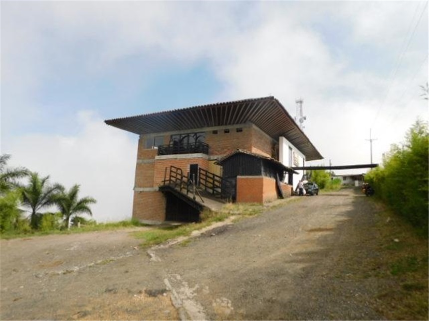 Finca en venta en Alto Tablazo, Manizales, 12400 m² · foto 14 de 24