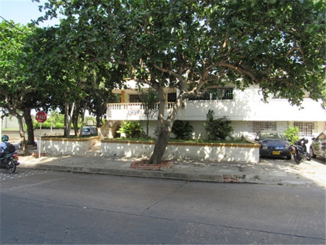 Casa de 5 alcobas en venta en La Campiña, Barranquilla, 390 m² · foto 2 de 13