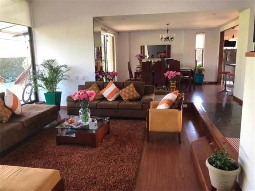 Casa de 5 alcobas en venta en Siberia, Cota, 320 m² · foto 4 de 24