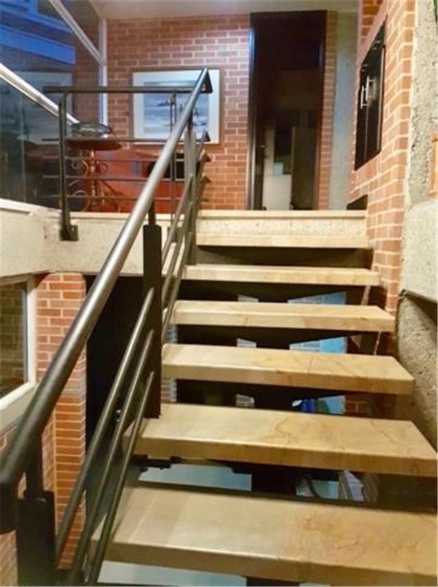Casa de 5 alcobas en venta en El Poblado, Medellín, 400 m² · foto 19 de 24