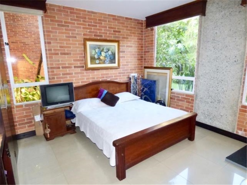 Casa de 5 alcobas en venta en El Poblado, Medellín, 400 m² · foto 12 de 24