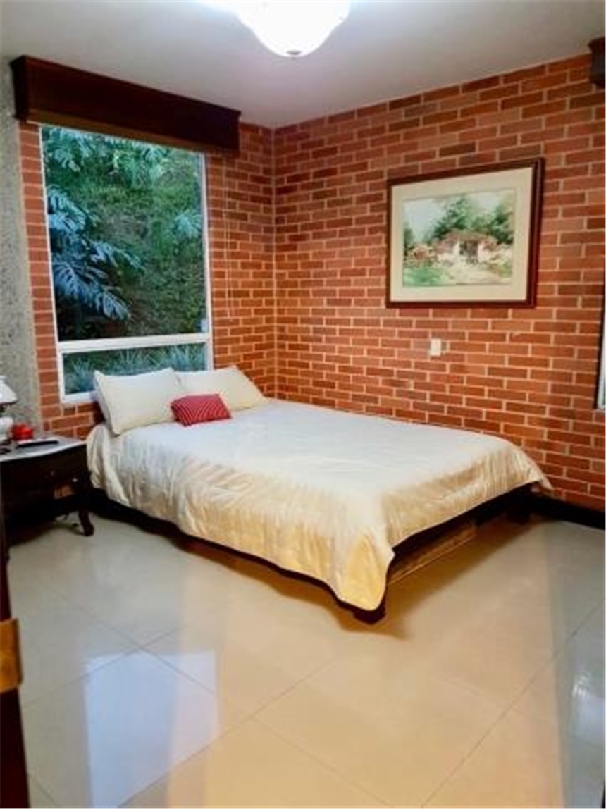 Casa de 5 alcobas en venta en El Poblado, Medellín, 400 m² · foto 17 de 24