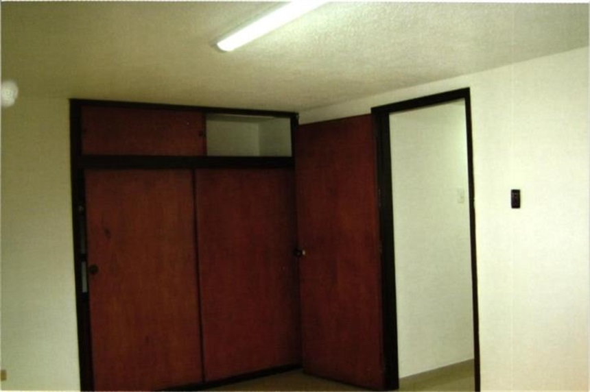Local en Arriendo - Más