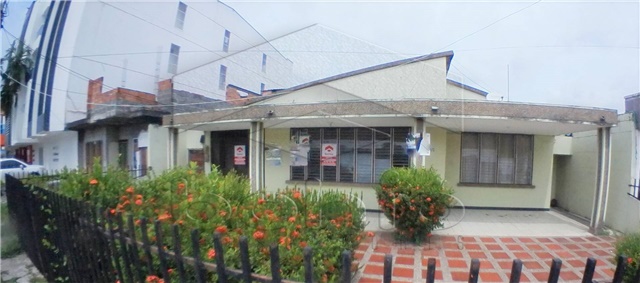 Casa en venta en Los Laureles, Montería · foto 2 de 15
