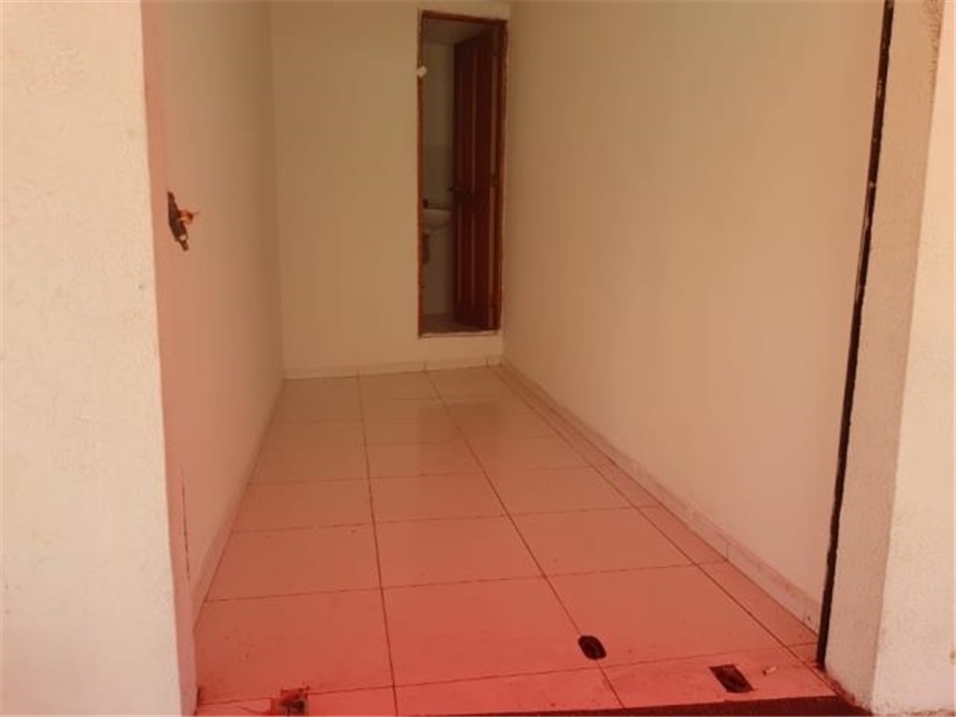 Local en Arriendo - Más