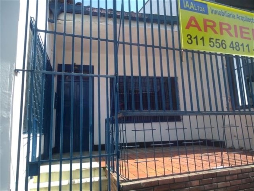 Casa de 7 alcobas en venta en La Ceiba, Bucaramanga, 230 m² · foto 5 de 17