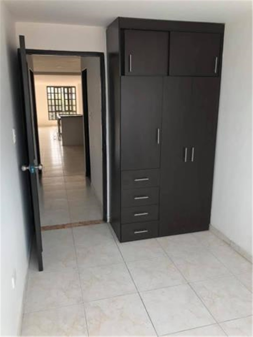 Casa de 5 alcobas en venta en San Jose, Armenia, 275 m² · foto 10 de 24
