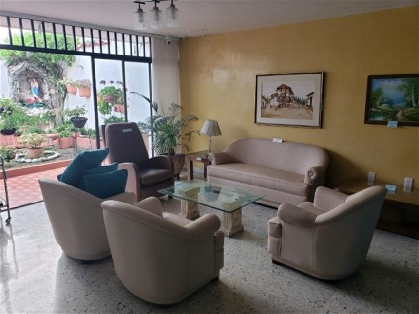 Casa de 5 alcobas en venta en Cabecera Del Llano, Bucaramanga, 580 m² · foto 5 de 21