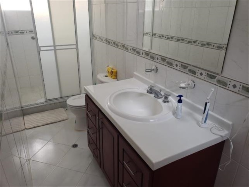 Casa de 5 alcobas en venta en Cabecera Del Llano, Bucaramanga, 580 m² · foto 14 de 21