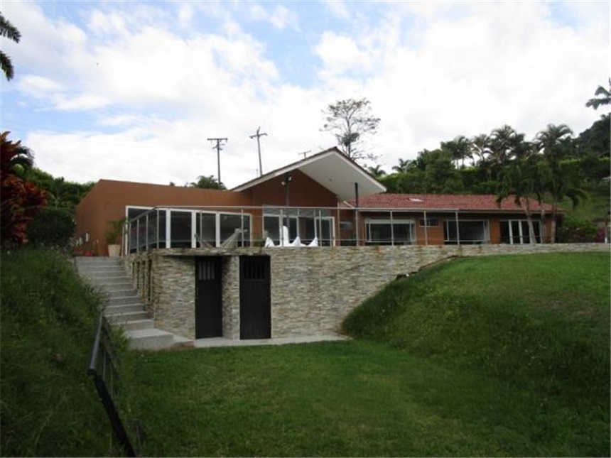 Casa en venta en La Trinidad, Manizales · foto 3 de 19