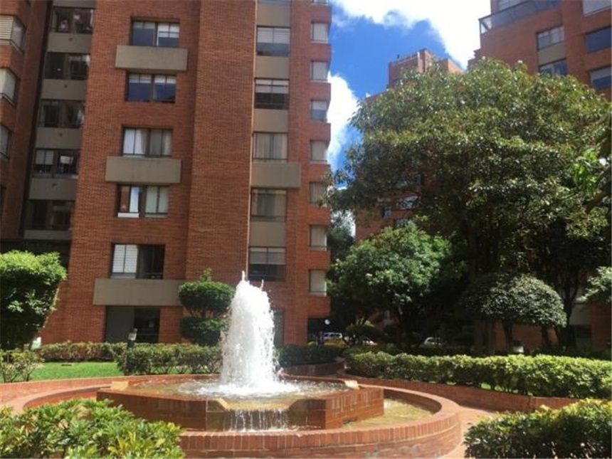 Apartamento de 3 alcobas en venta en La Calleja, Bogotá, 180 m² · foto 2 de 24