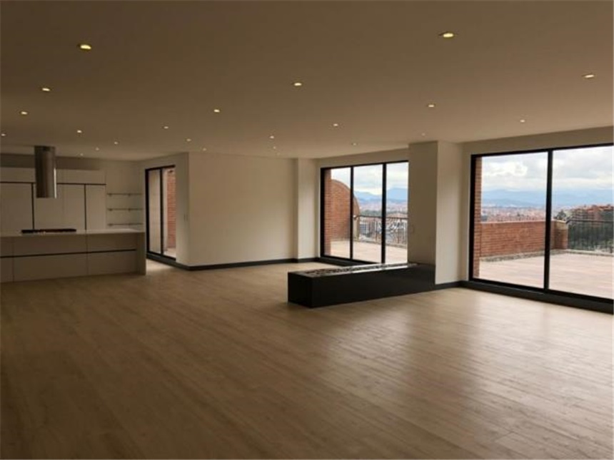 Apartamento de 5 alcobas en venta en Bosques Del Marques, Bogotá, 455 m² · foto 4 de 22