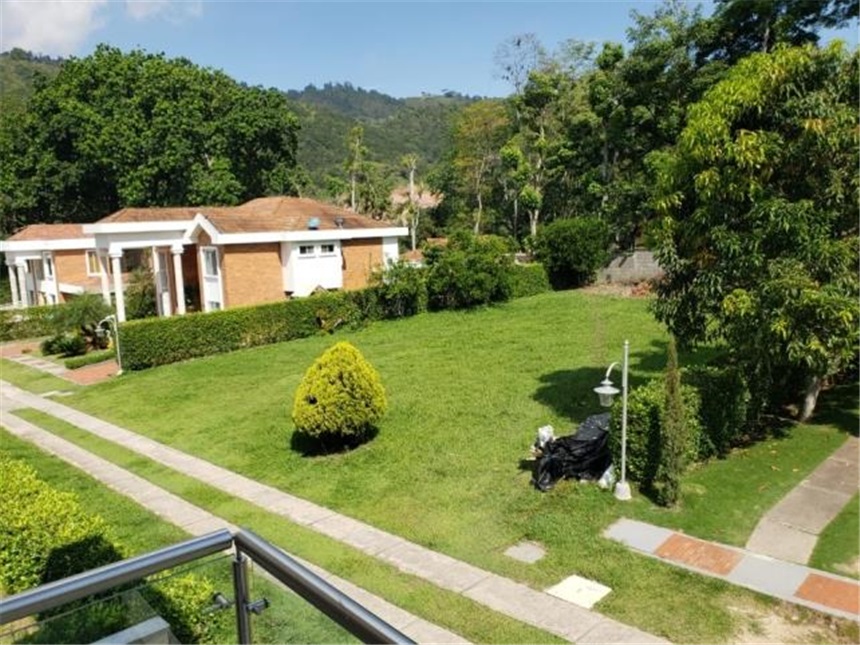 Casa de 4 alcobas en venta en Co. Arcadia, Piedecuesta, 460 m² · foto 14 de 24
