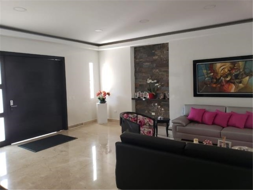 Casa de 4 alcobas en venta en Co. Arcadia, Piedecuesta, 460 m² · foto 10 de 24