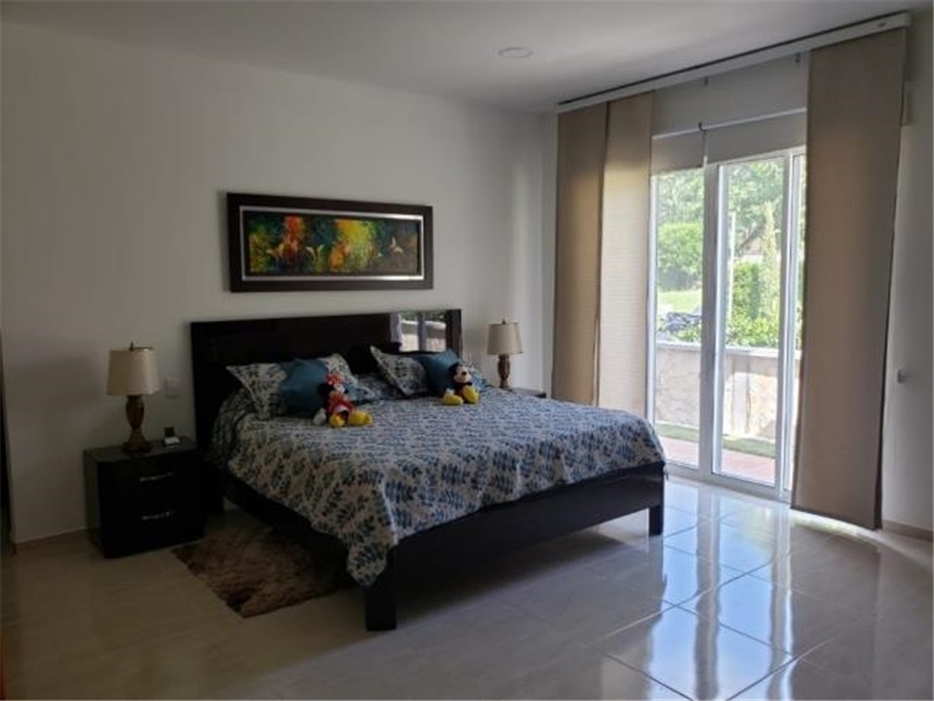 Casa de 4 alcobas en venta en Co. Arcadia, Piedecuesta, 460 m² · foto 19 de 24