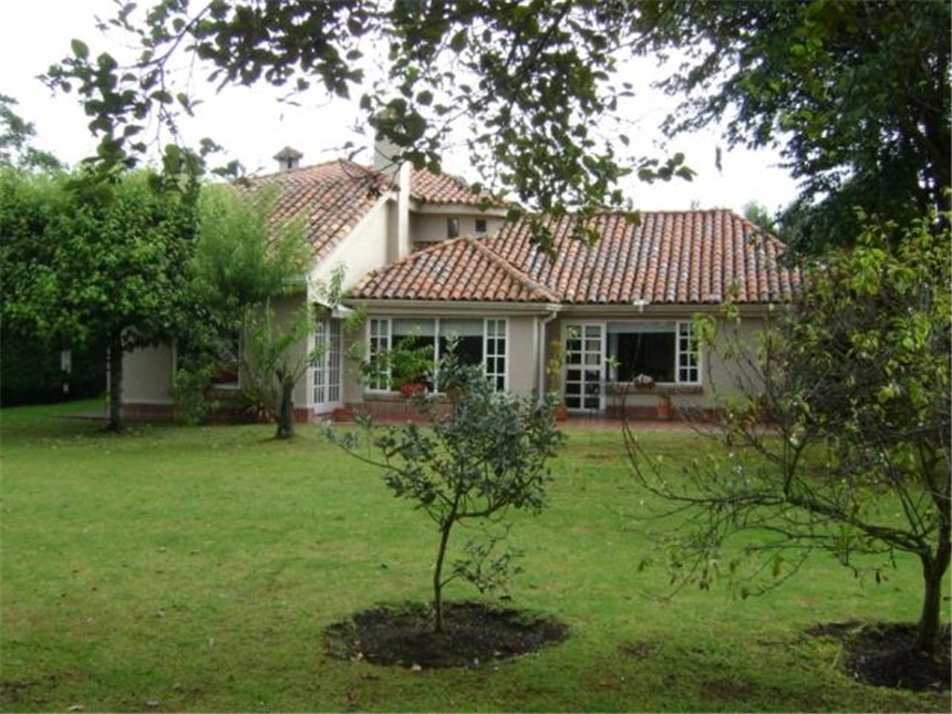 Casa de 3 alcobas en venta en Guaymaral, Bogotá, 450 m² · foto 4 de 24