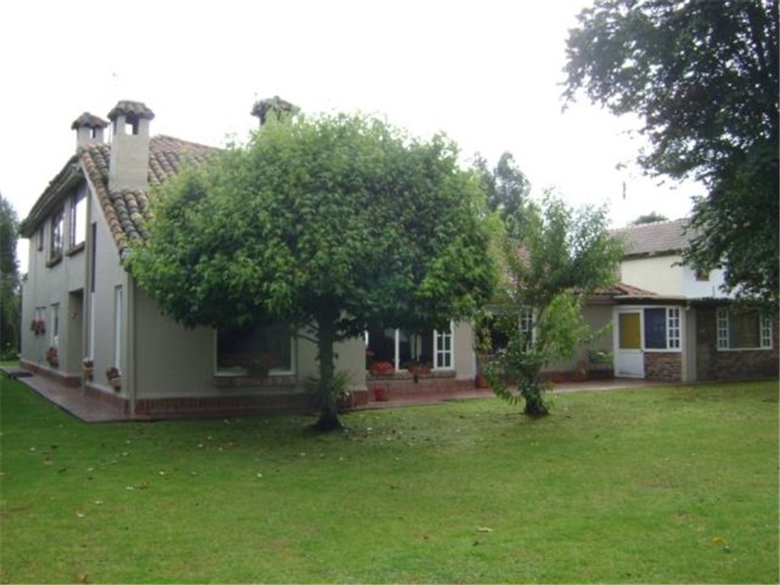 Casa de 3 alcobas en venta en Guaymaral, Bogotá, 450 m² · foto 3 de 24