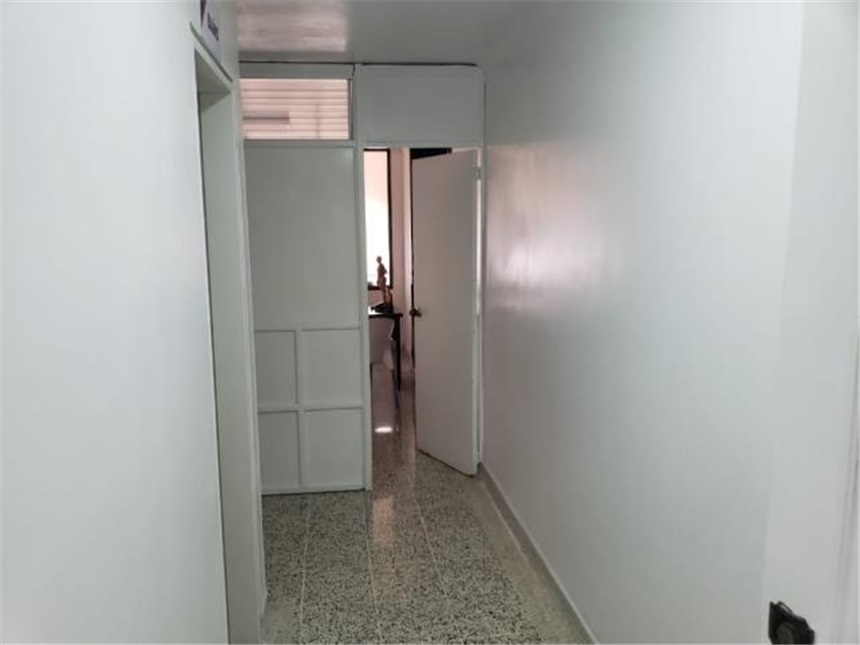 Consultorio en venta en Garcia Rovira, Bucaramanga, 239 m² · foto 16 de 24