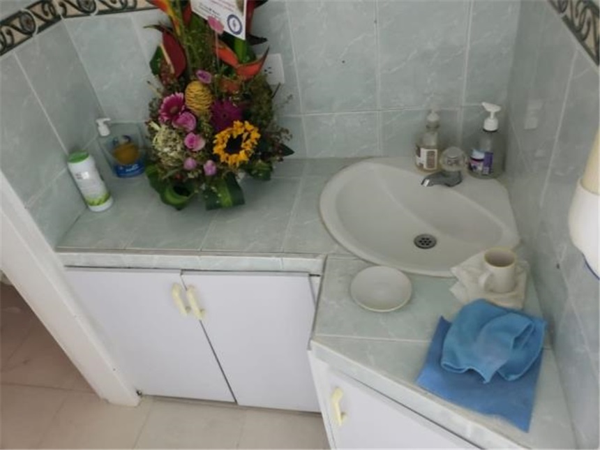 Consultorio en venta en Garcia Rovira, Bucaramanga, 239 m² · foto 22 de 24