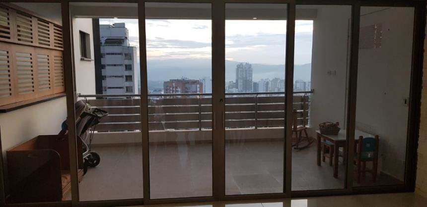 Apartamento de 4 alcobas en venta en Cabecera Del Llano, Bucaramanga, 260 m² · foto 6 de 24