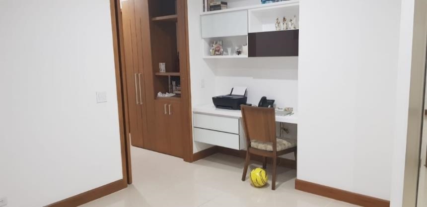 Apartamento de 4 alcobas en venta en Cabecera Del Llano, Bucaramanga, 260 m² · foto 14 de 24