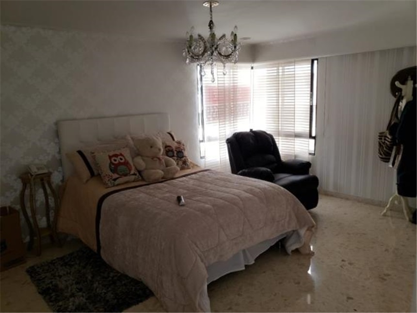 Apartamento de 4 alcobas en venta en Garcia Rovira, Bucaramanga, 228 m² · foto 18 de 24