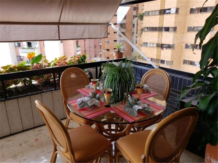 Apartamento de 4 alcobas en venta en Garcia Rovira, Bucaramanga, 228 m² · foto 9 de 24
