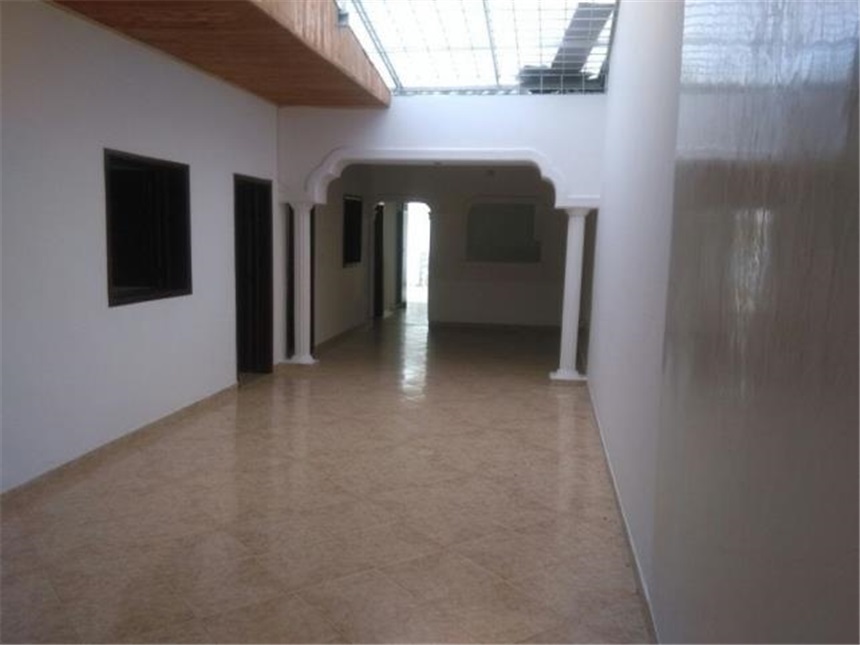 Casa de 5 alcobas en venta en Comuneros, Bucaramanga, 178 m² · foto 6 de 17