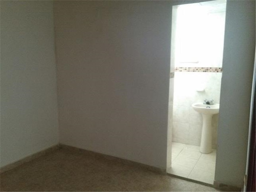 Casa de 5 alcobas en venta en Comuneros, Bucaramanga, 178 m² · foto 9 de 17