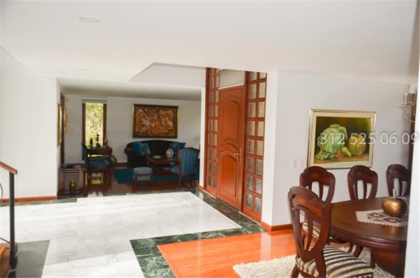 Casa de 4 alcobas en venta en Centro, Sopó, 420 m² · foto 5 de 24