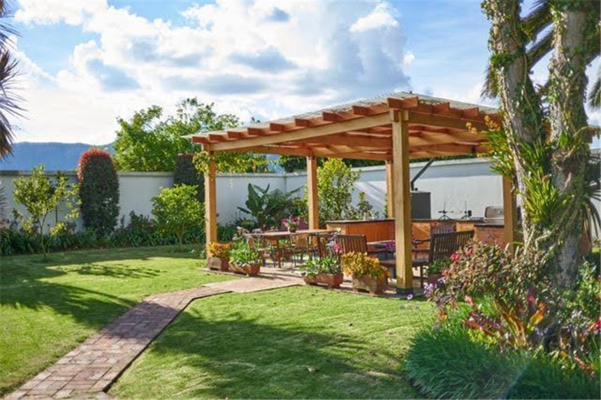 Casa de 3 alcobas en venta en Guaymaral, Bogotá, 550 m² · foto 3 de 24