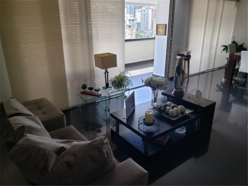 Apartamento de 4 alcobas en venta en Garcia Rovira, Bucaramanga, 220 m² · foto 6 de 24