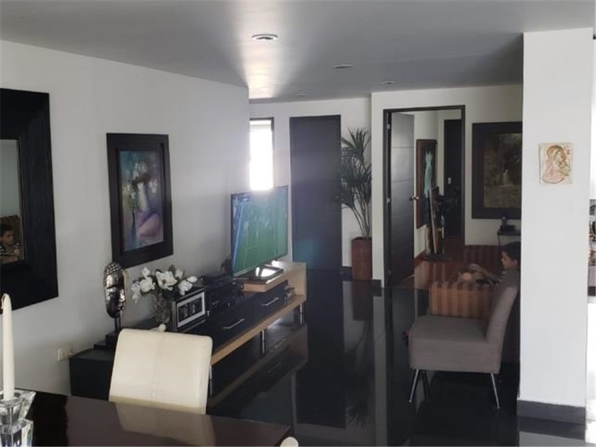 Apartamento de 4 alcobas en venta en Garcia Rovira, Bucaramanga, 220 m² · foto 13 de 24