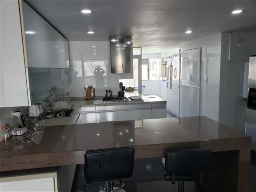 Apartamento de 4 alcobas en venta en Garcia Rovira, Bucaramanga, 220 m² · foto 3 de 24