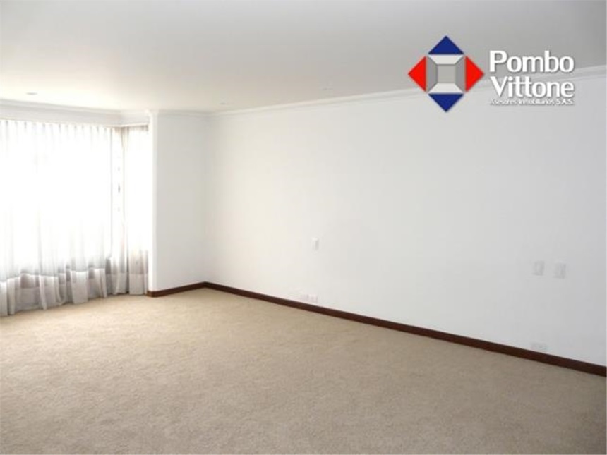 Casa de 4 alcobas en venta en Santa Ana Oriental, Bogotá, 610 m² · foto 8 de 24