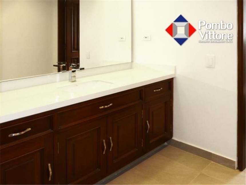 Casa de 4 alcobas en venta en Santa Ana Oriental, Bogotá, 610 m² · foto 17 de 24