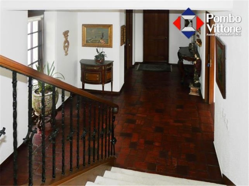 Casa de 4 alcobas en venta en Santa Ana Oriental, Bogotá, 610 m² · foto 3 de 24