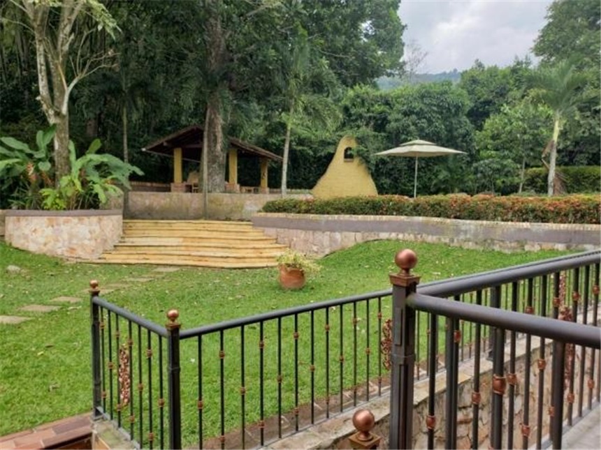 Casa de 4 alcobas en venta en Guayanas, Floridablanca, 450 m² · foto 8 de 24
