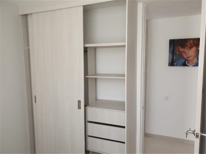 Apartamento de 3 alcobas en venta en Hsd. Alcala, Girón, 55 m² · foto 11 de 19