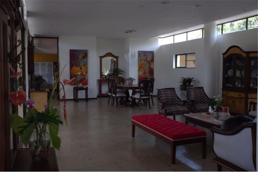 Casa de 6 alcobas en venta en Las Mercedes, Jamundí · foto 18 de 24