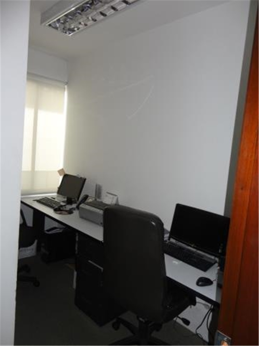 Oficina en venta en San Vicente, Cali, 155 m² · foto 13 de 24